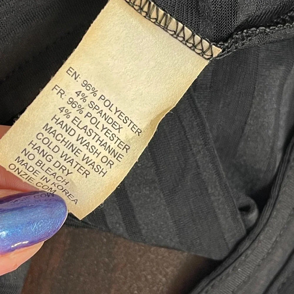 ONZIE One Size Black Cross Back Tank - Picture 6 of 6